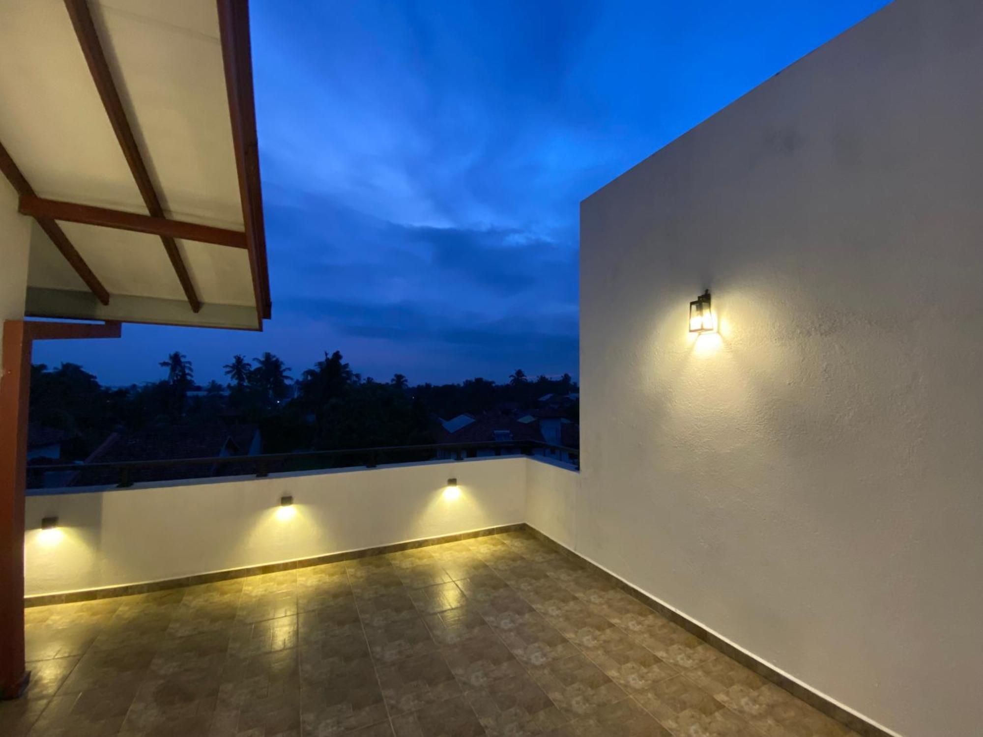 Srimadis Villa Near Airport - Νεγκόμπο Εξωτερικό φωτογραφία