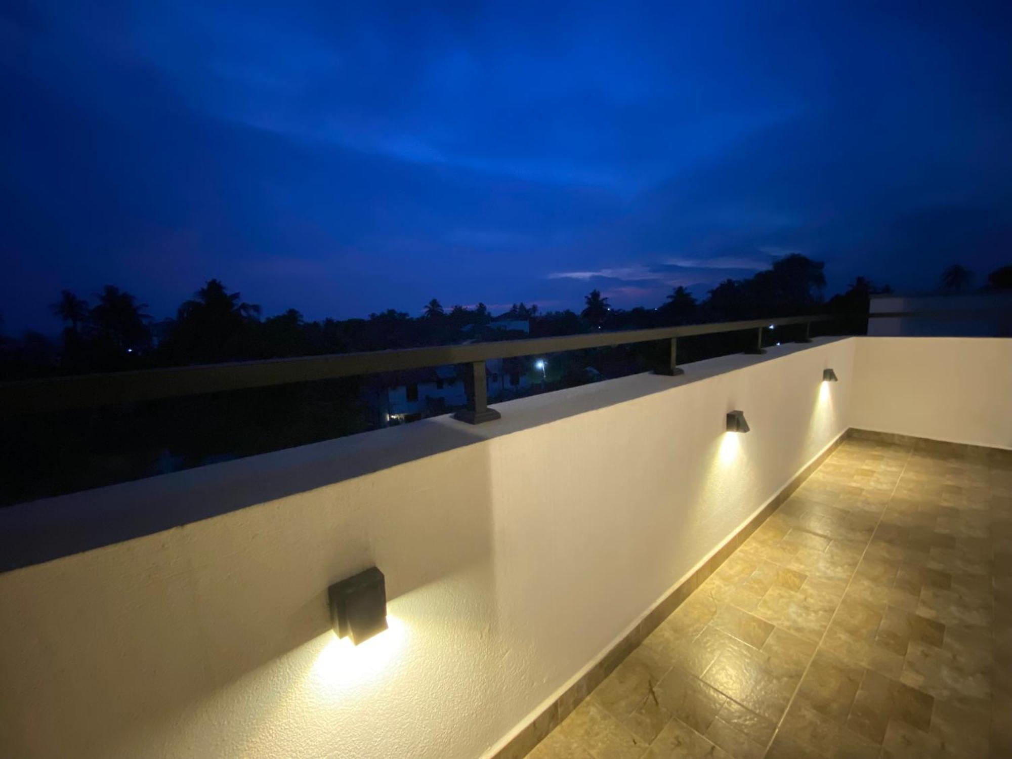 Srimadis Villa Near Airport - Νεγκόμπο Εξωτερικό φωτογραφία